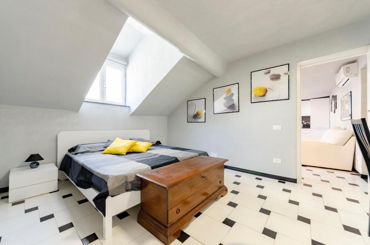 Altido Treetop Attic In The Old Appartamento Genova