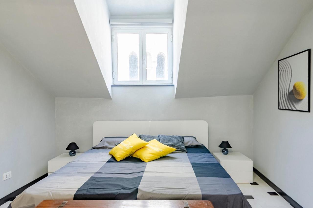 Altido Treetop Attic In The Old *