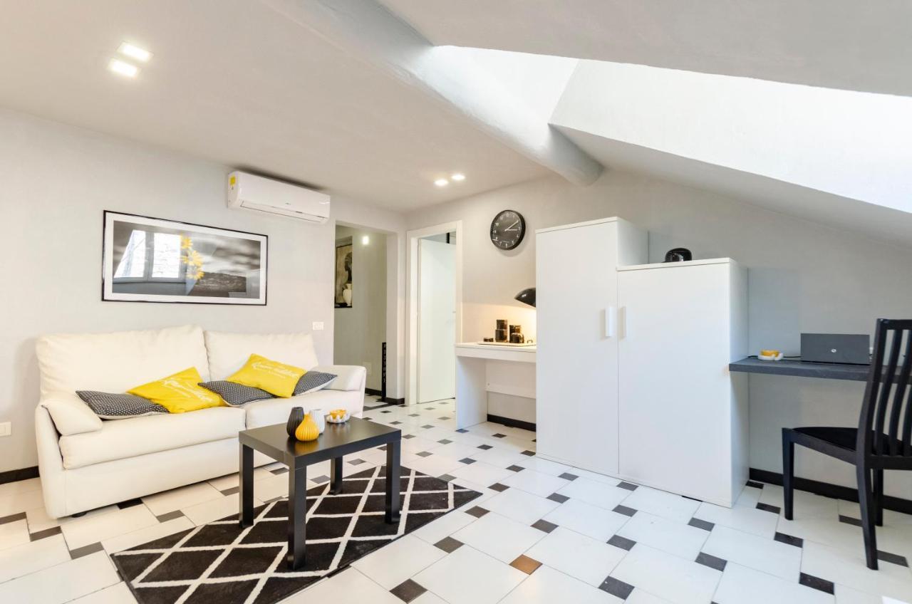 Altido Treetop Attic In The Old Genua