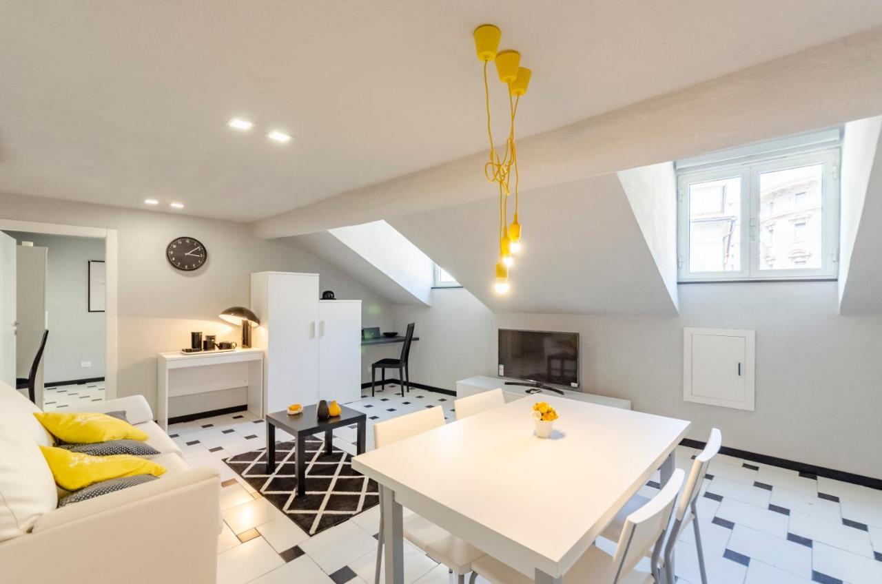 Altido Treetop Attic In The Old Appartement *